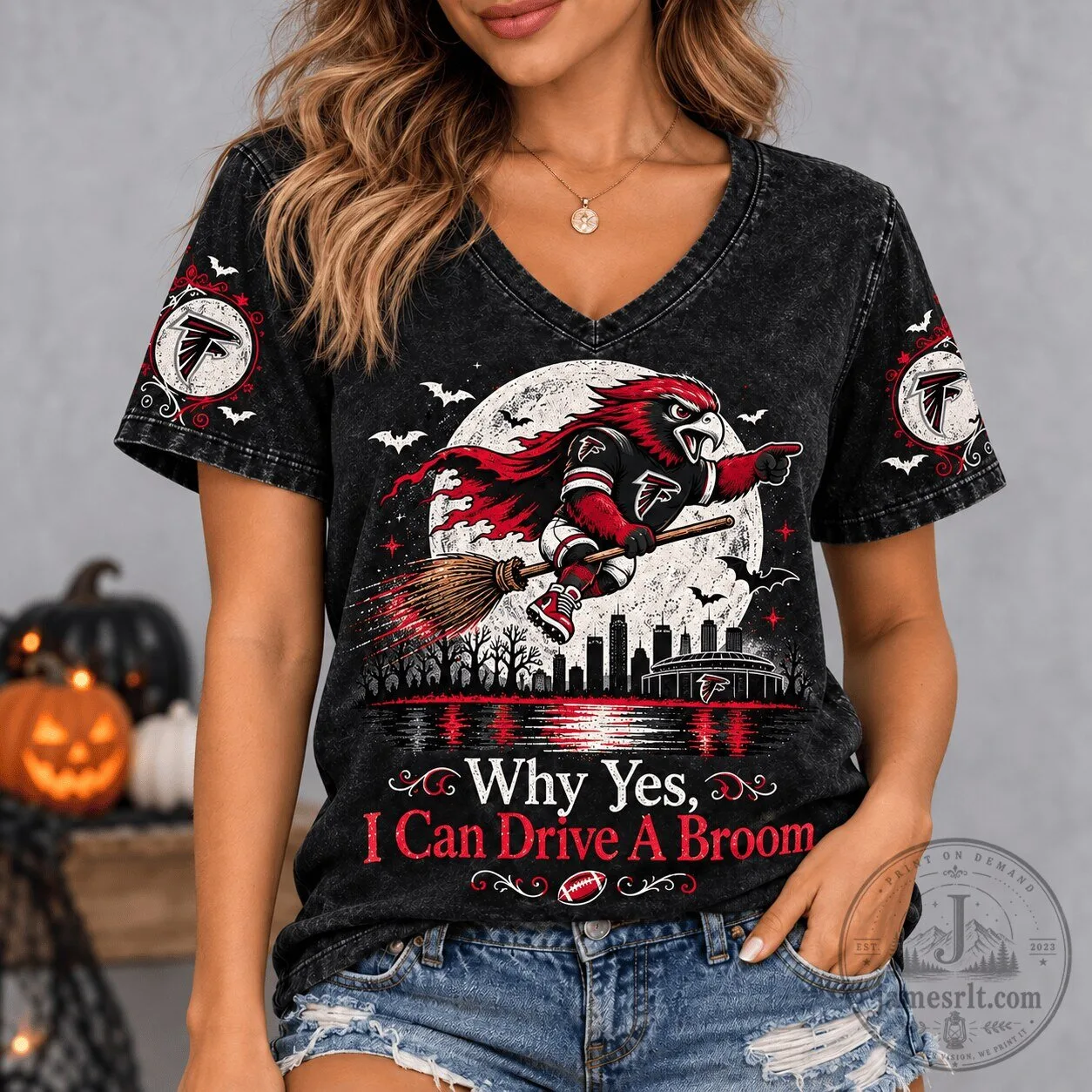 Atlanta Falcons Halloween Spooky Game Day Witch V-Neck T-Shirt